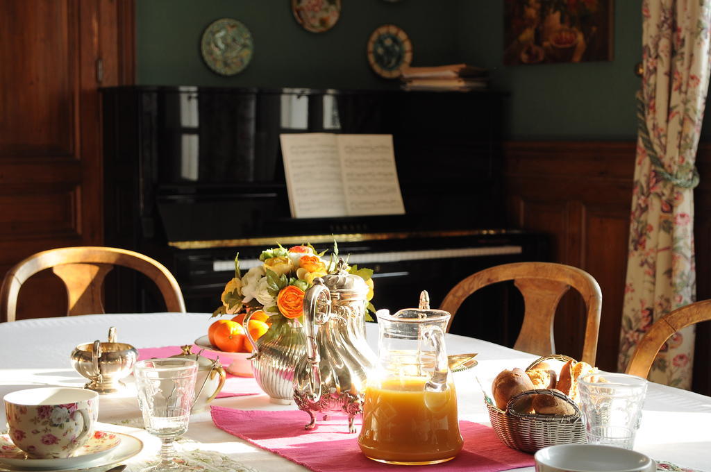 La Liniere Bed and Breakfast La Rivière-Saint-Sauveur Εξωτερικό φωτογραφία